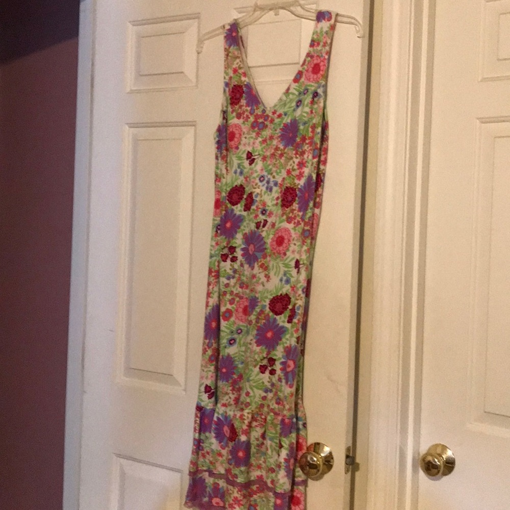 Dress - Picture 2 of 6